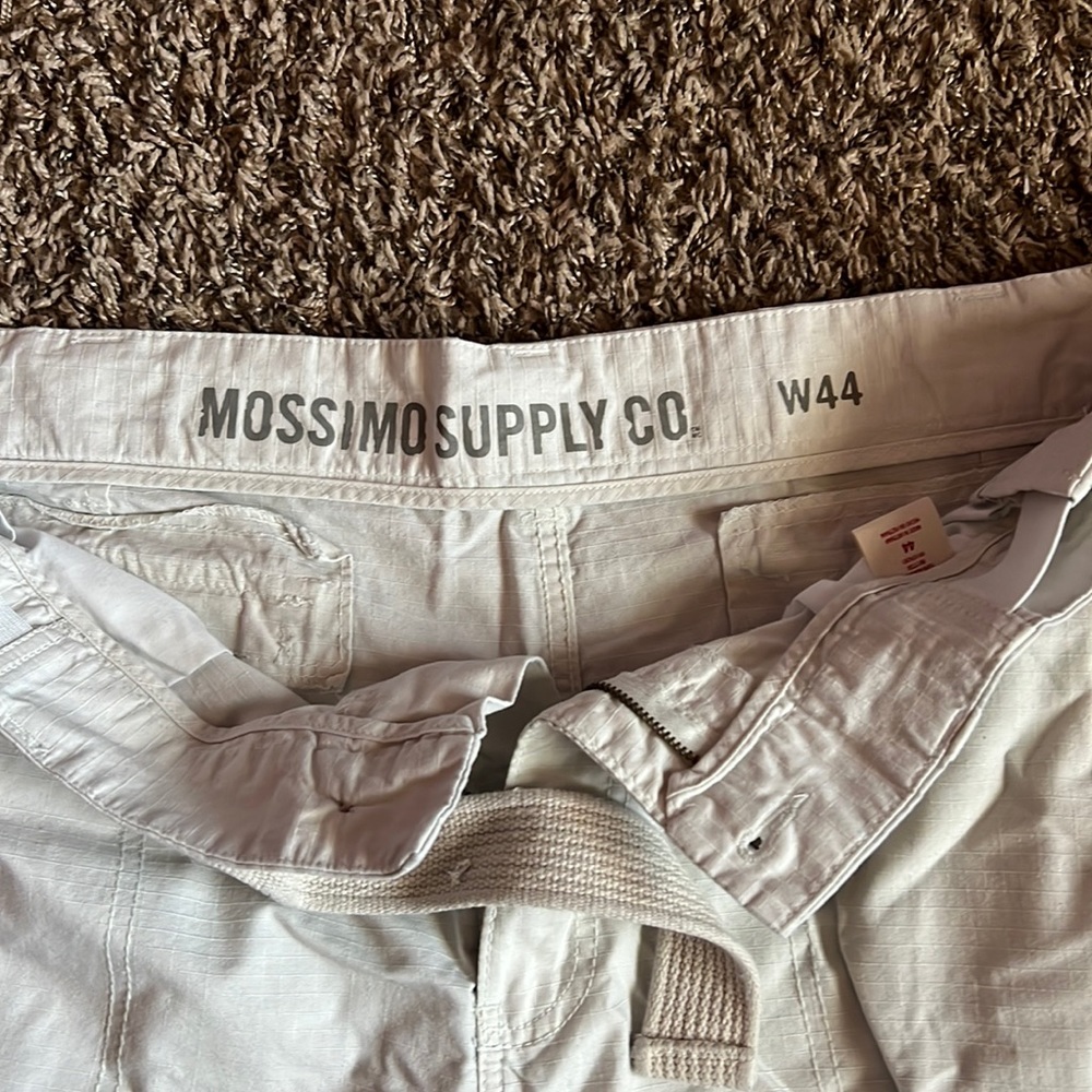 Mossimo Supply Co. Cargo shorts Size: 44